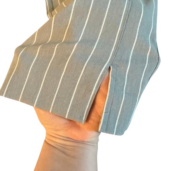 Apt. 9 Women Grey White Striped Trousers Slacks Size Medium Ankle Skinny NWT - Picture 7 of 7